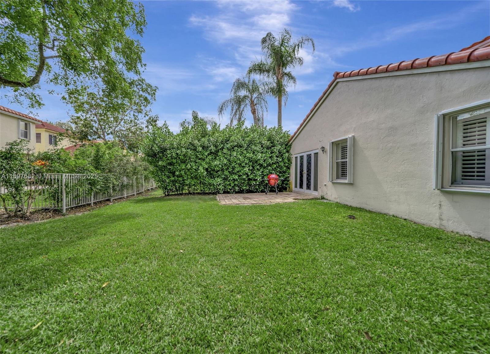 1653 SW 158th Ter Pembroke Pines, FL 33027