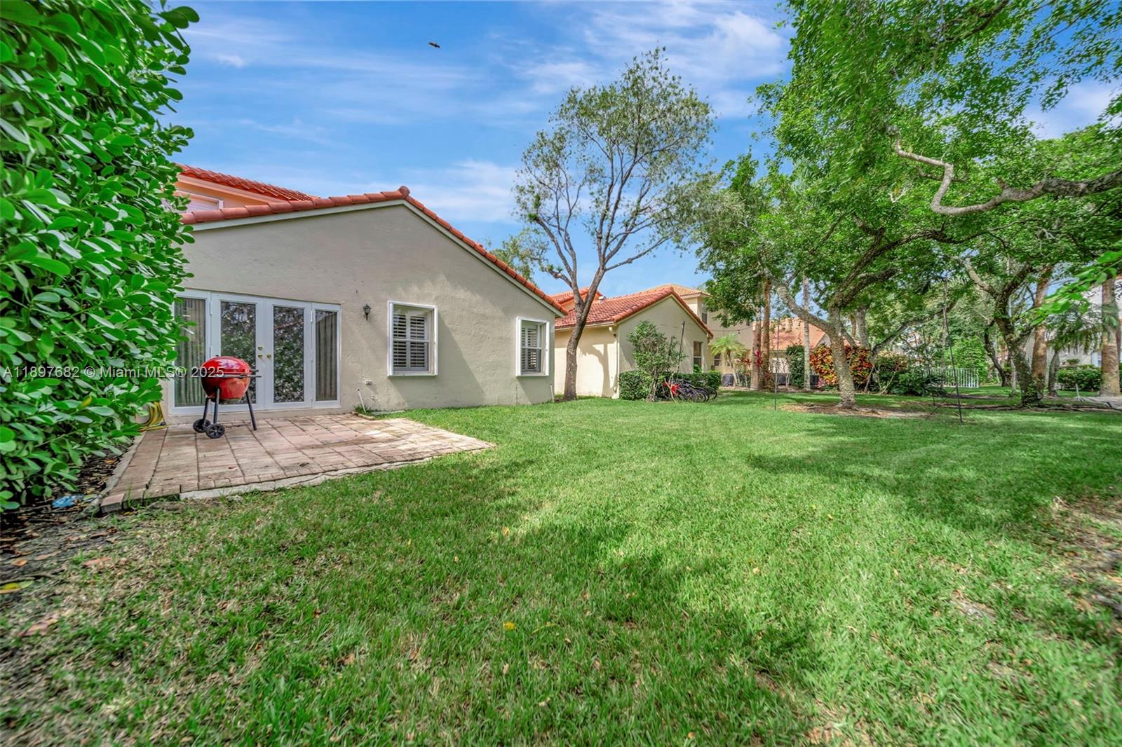 1653 SW 158th Ter Pembroke Pines, FL 33027