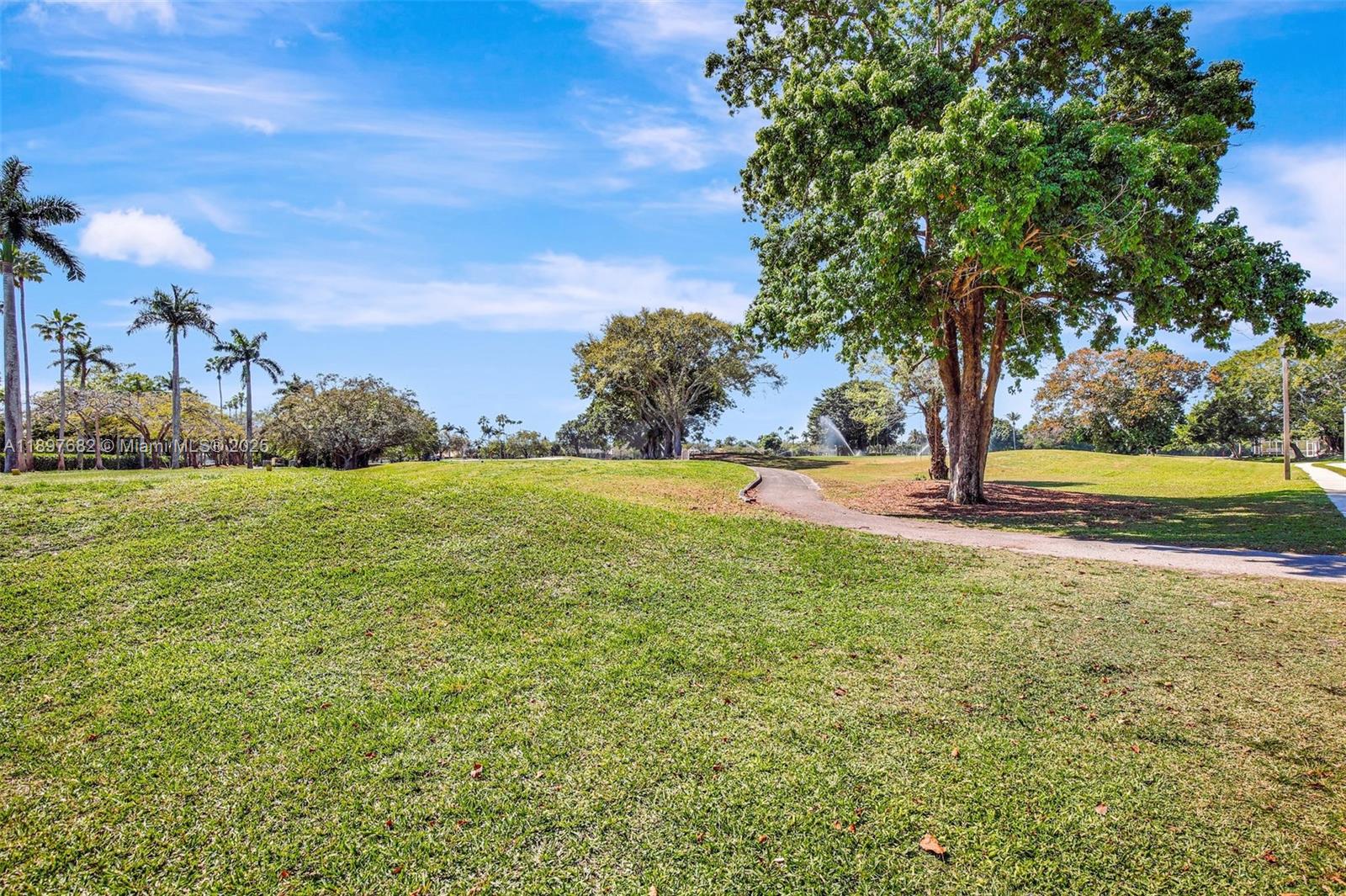 1653 SW 158th Ter Pembroke Pines, FL 33027