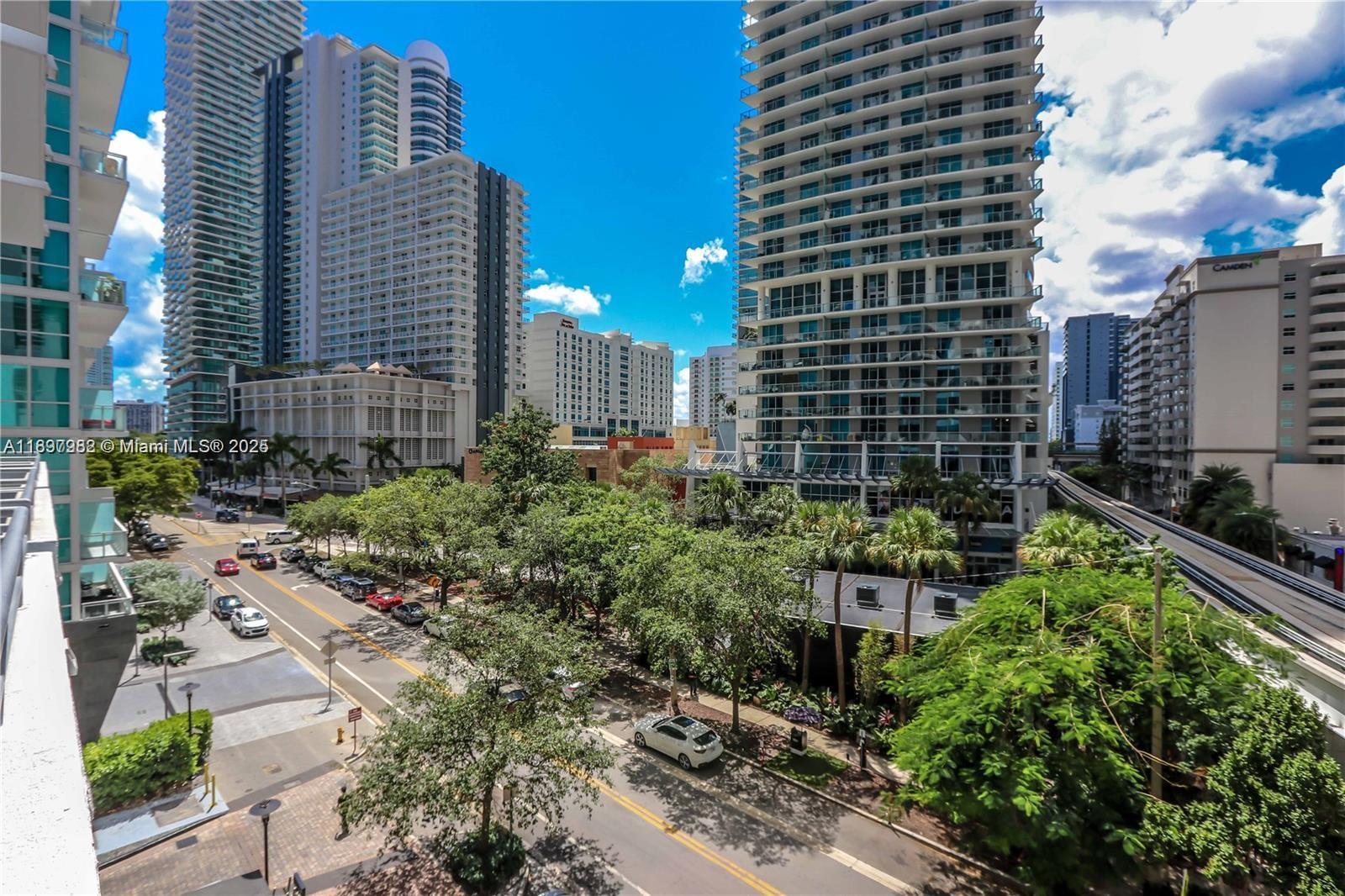 image 1060 Brickell31