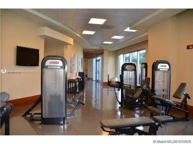 image 1060 Brickell40