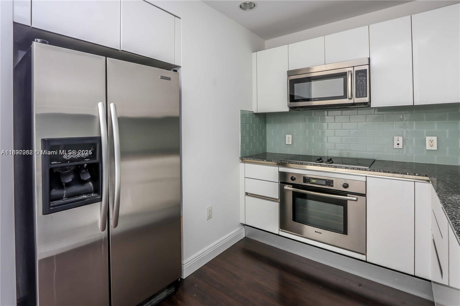 image 1060 Brickell8