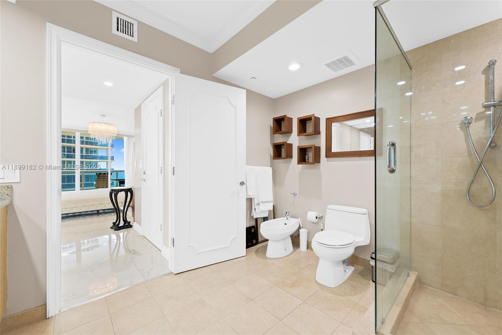 image Beach Club 222