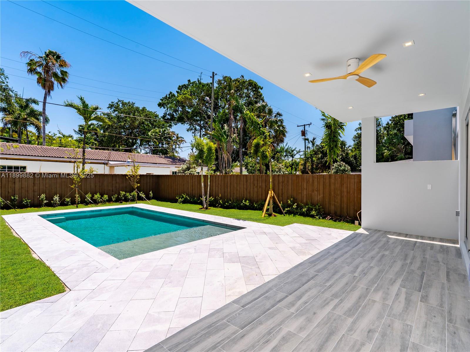 734 NE 14th Ave Fort Lauderdale, FL 33304