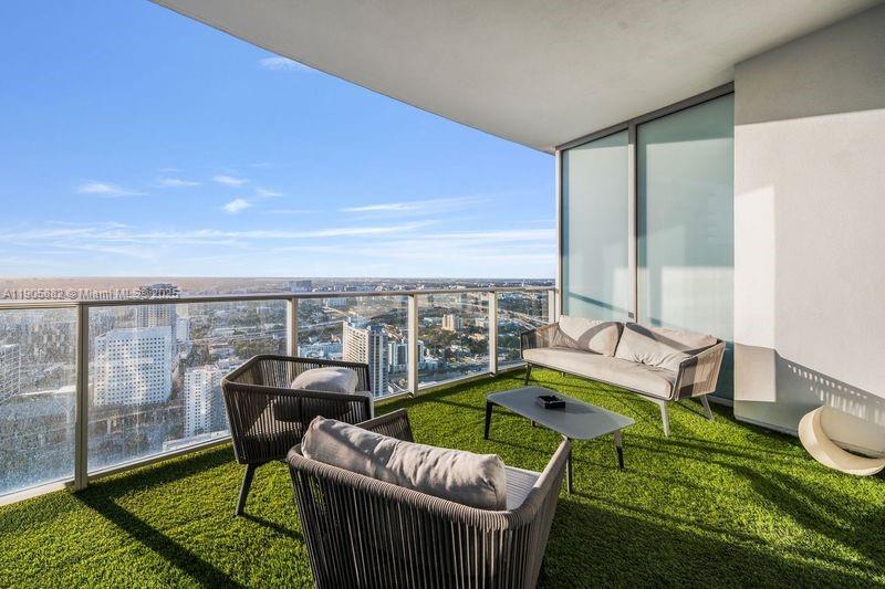 image Paramount Miami Worldcenter5