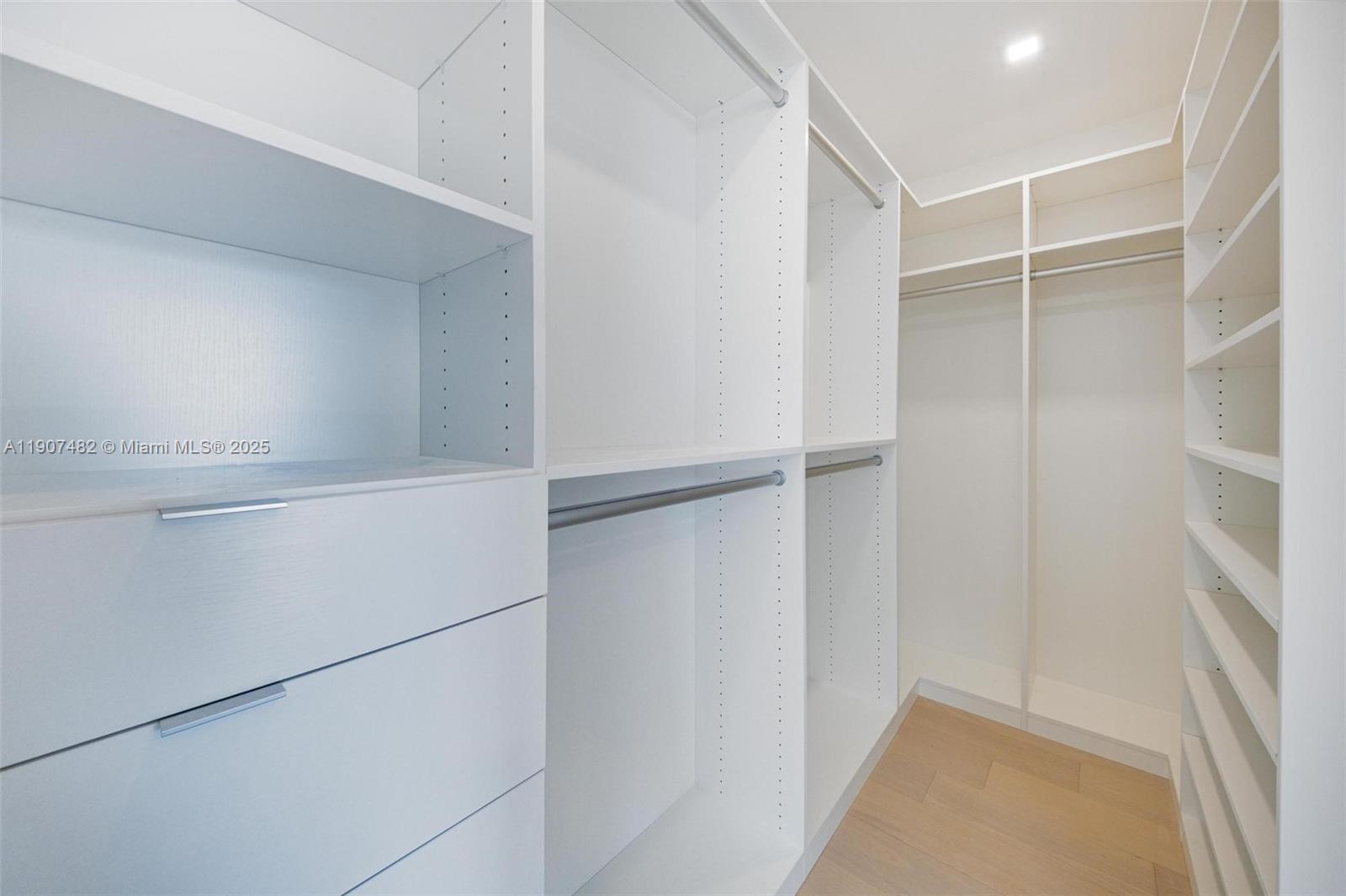 242 Palm Ave Miami Beach, FL 33139