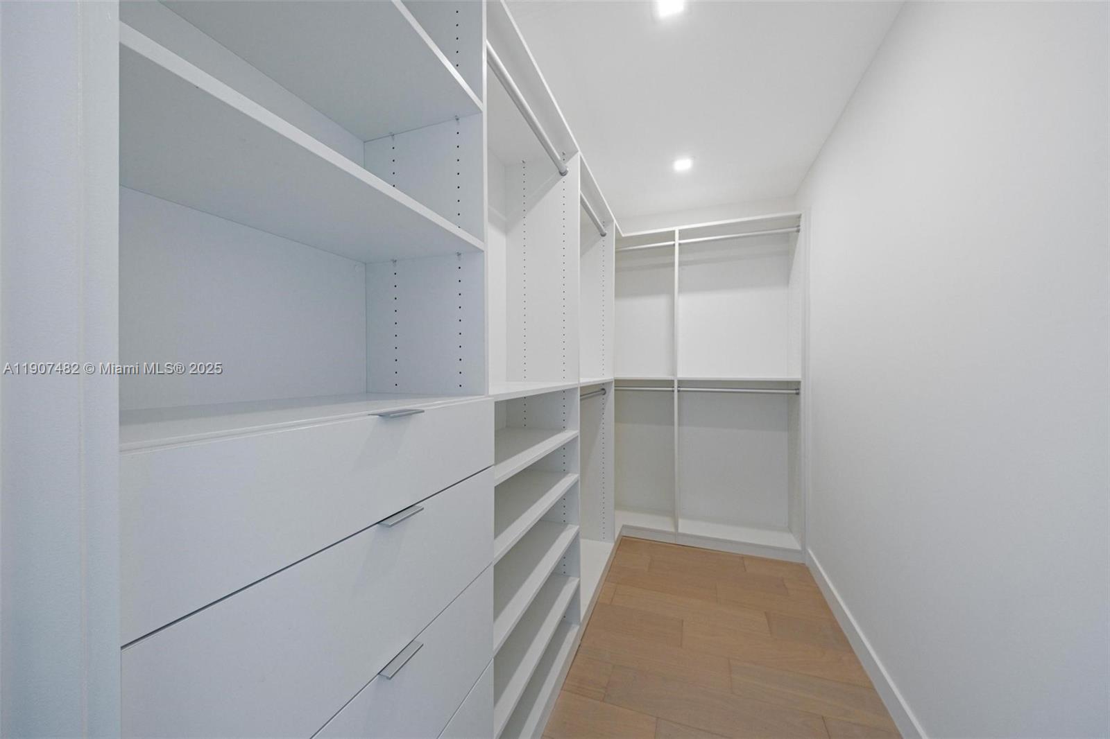 242 Palm Ave Miami Beach, FL 33139