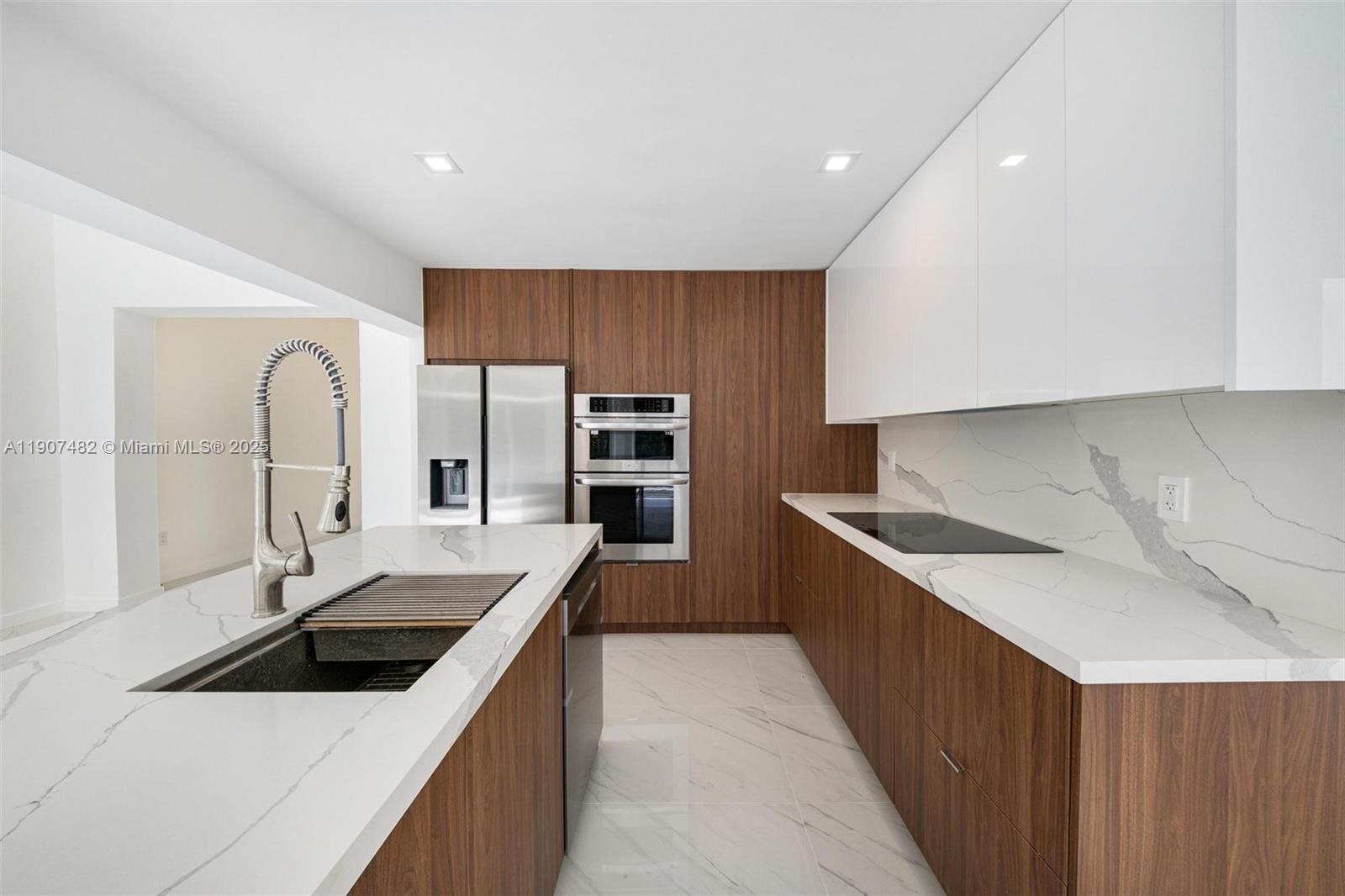 242 Palm Ave Miami Beach, FL 33139