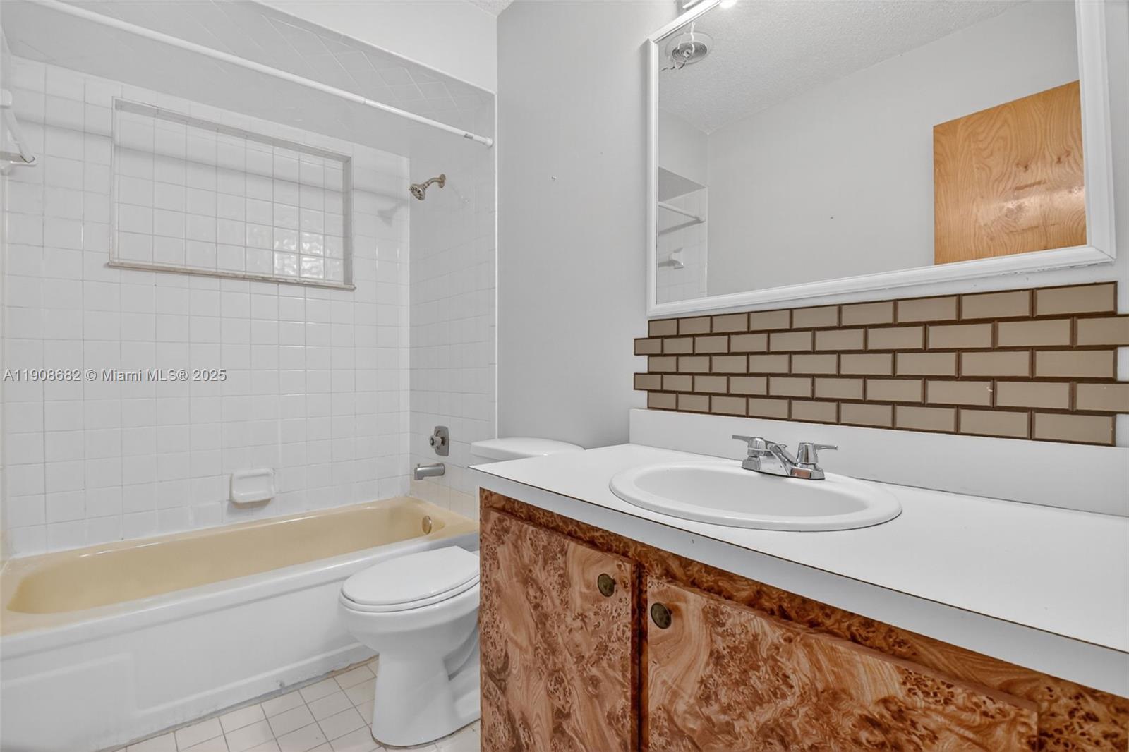 6858 S Congress Ave Lake Worth, FL 33462