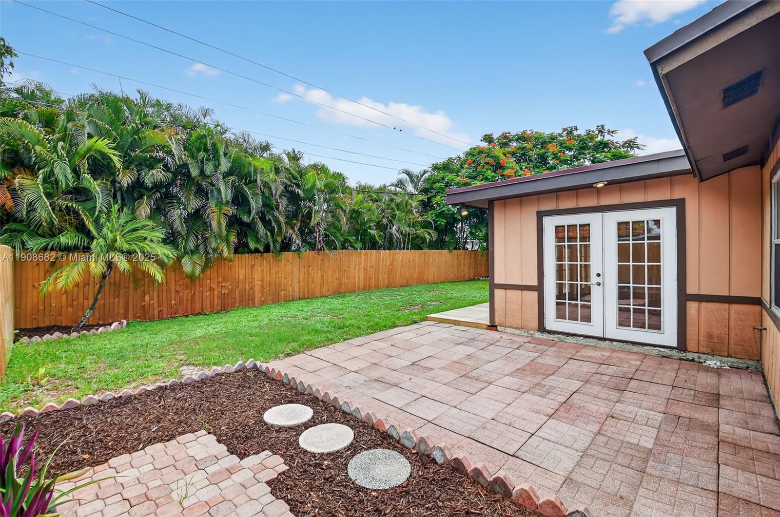 6858 S Congress Ave Lake Worth, FL 33462