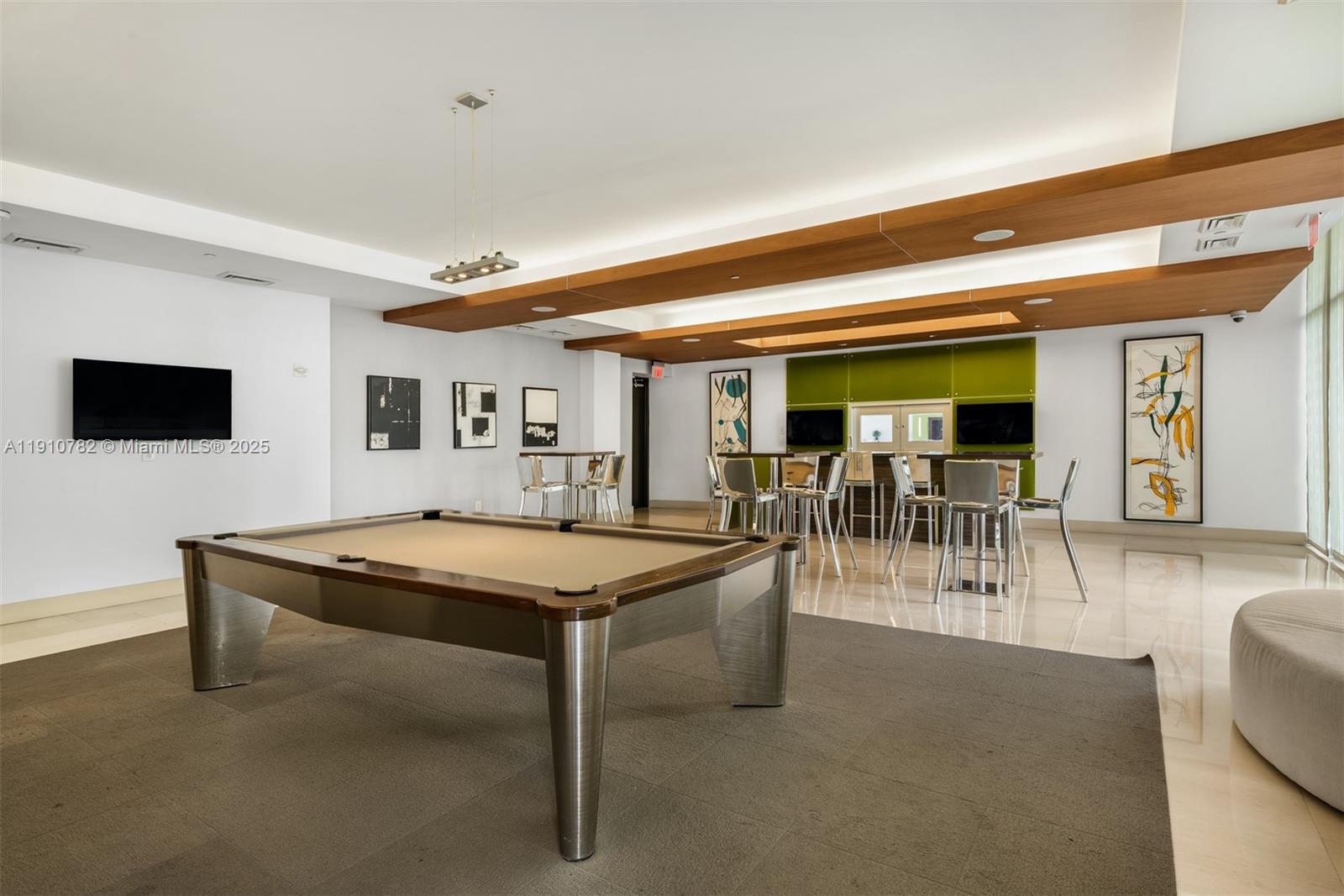 image 500 Brickell West Condo35