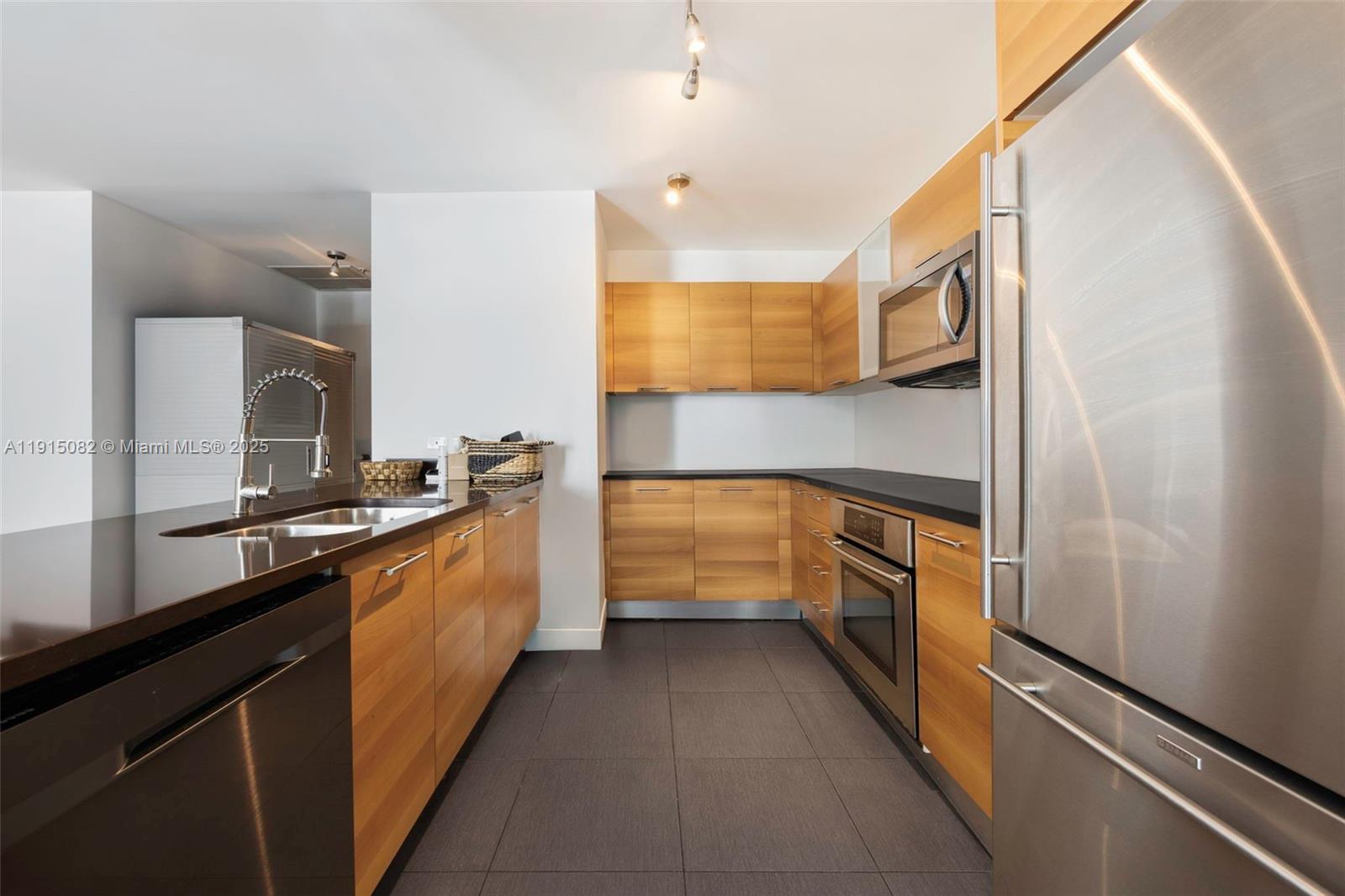 image Four Midtown Miami Condo2