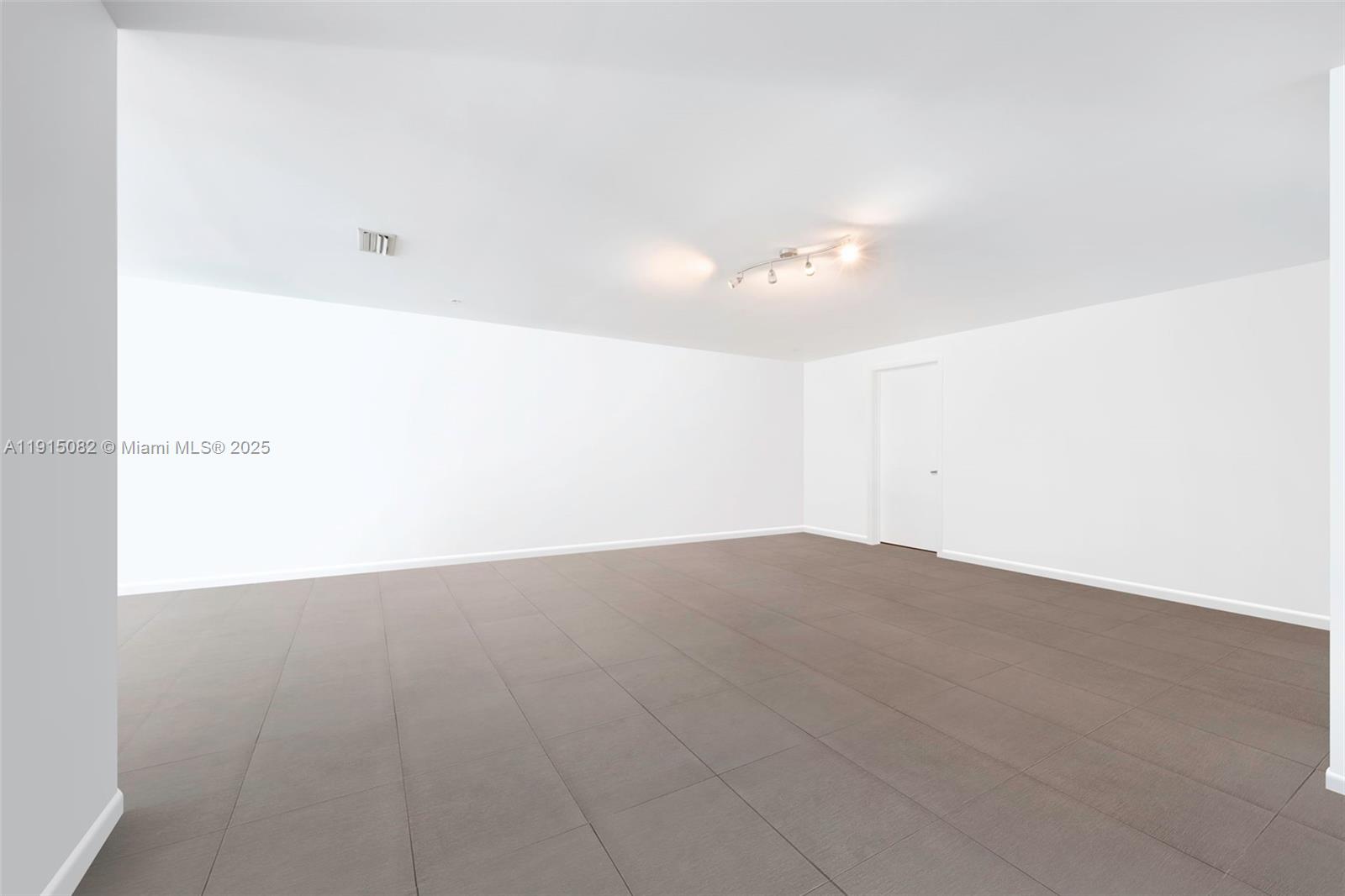 image Four Midtown Miami Condo7