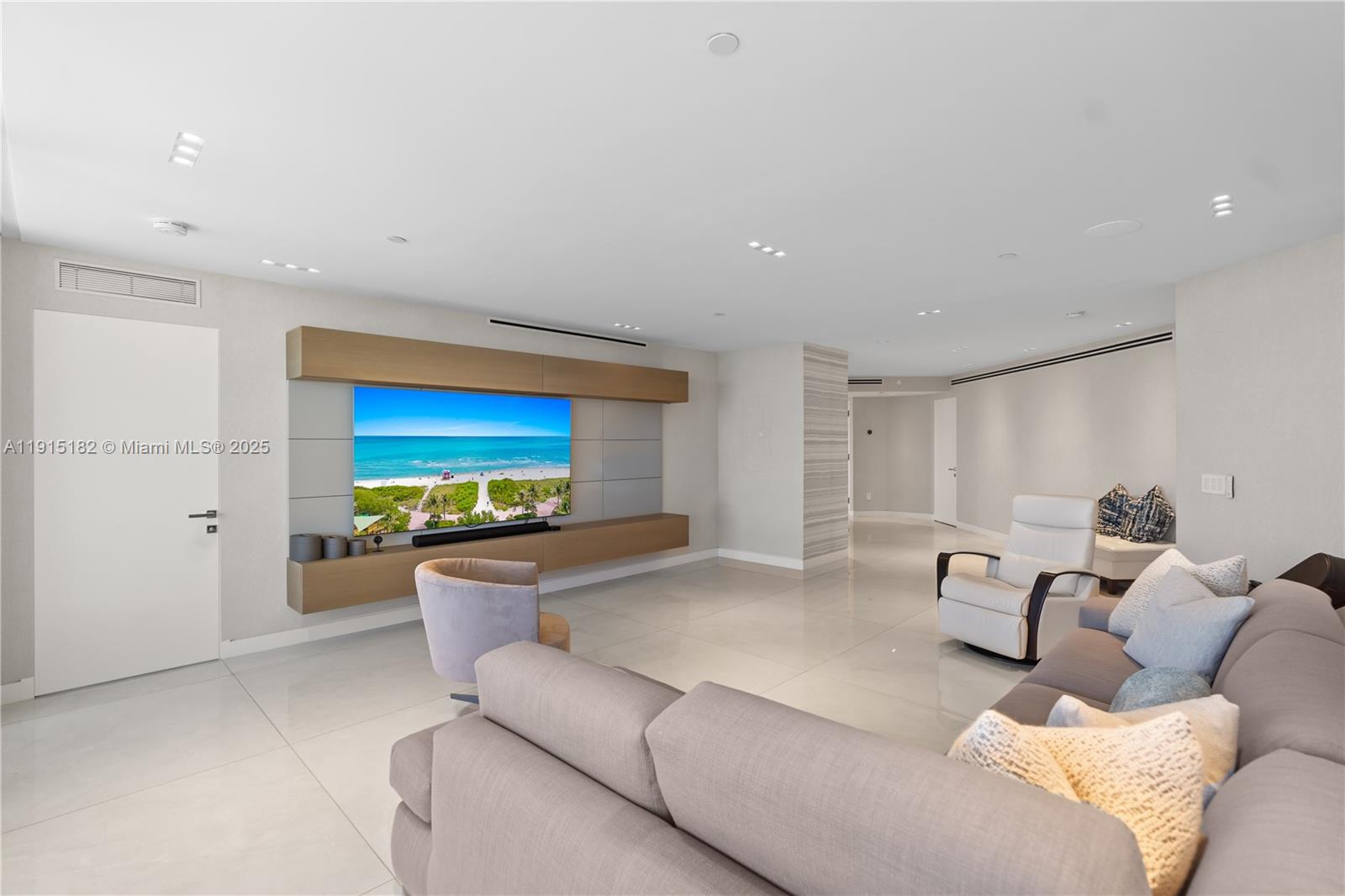 4779 Collins Ave #802/803 Miami Beach, FL 33140