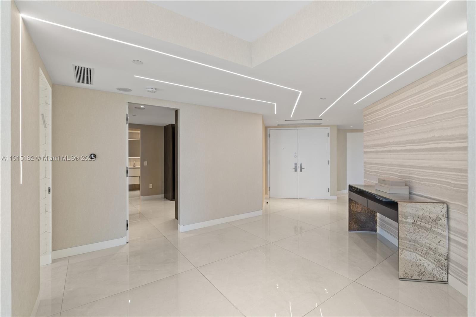 4779 Collins Ave #802/803 Miami Beach, FL 33140