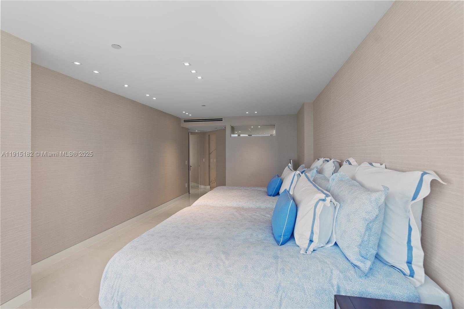 4779 Collins Ave #802/803 Miami Beach, FL 33140