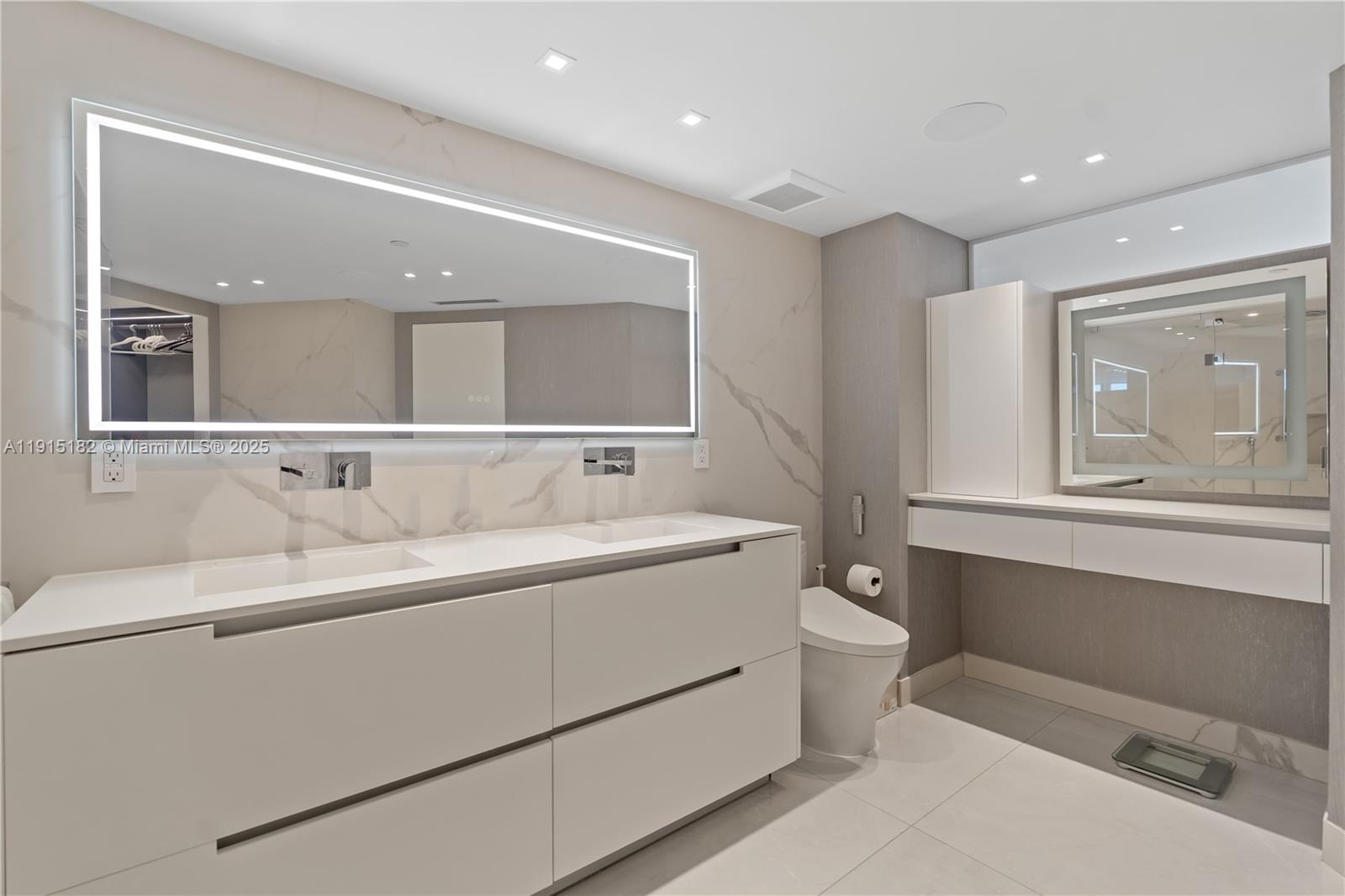 4779 Collins Ave #802/803 Miami Beach, FL 33140