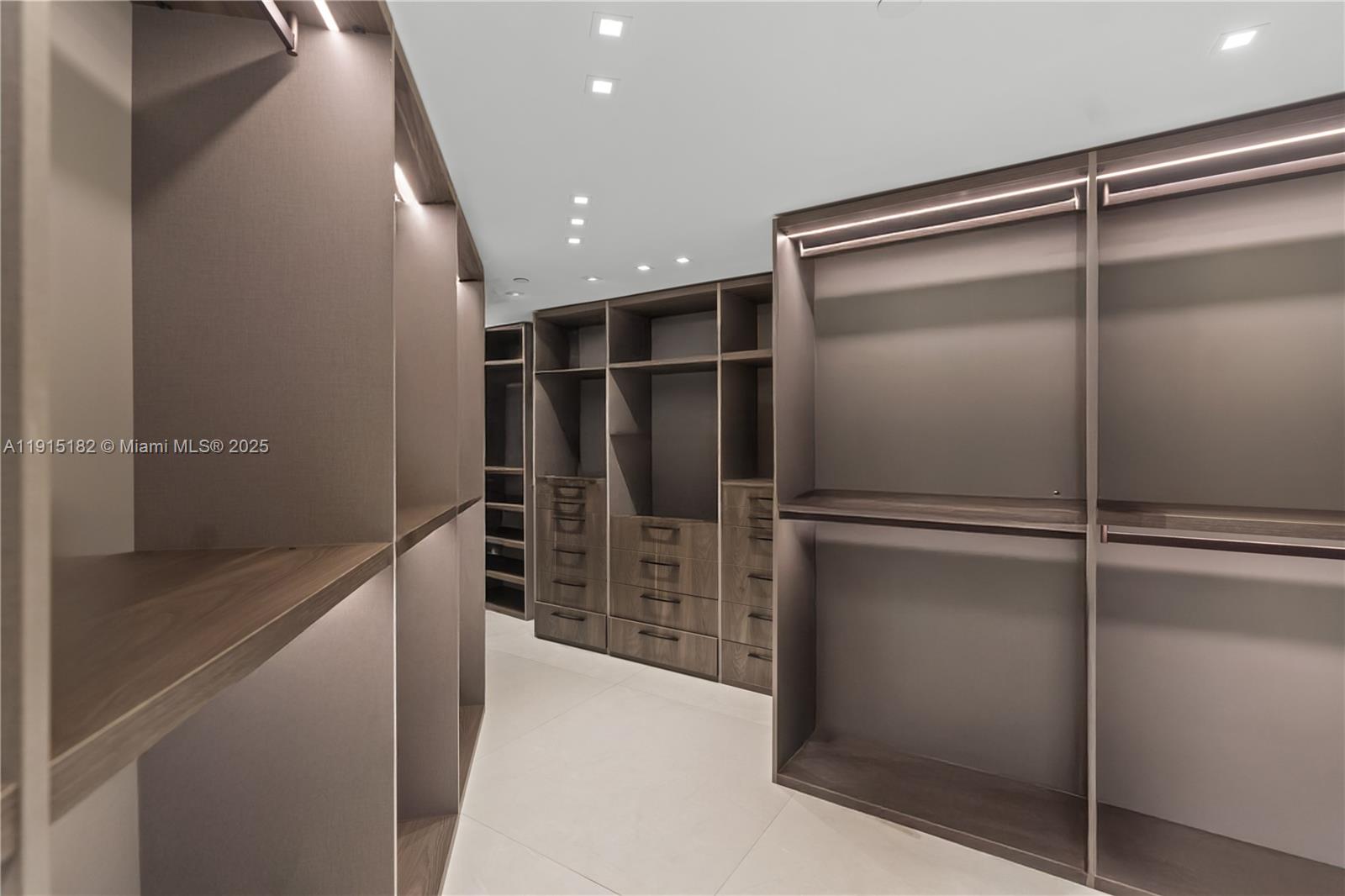 4779 Collins Ave #802/803 Miami Beach, FL 33140