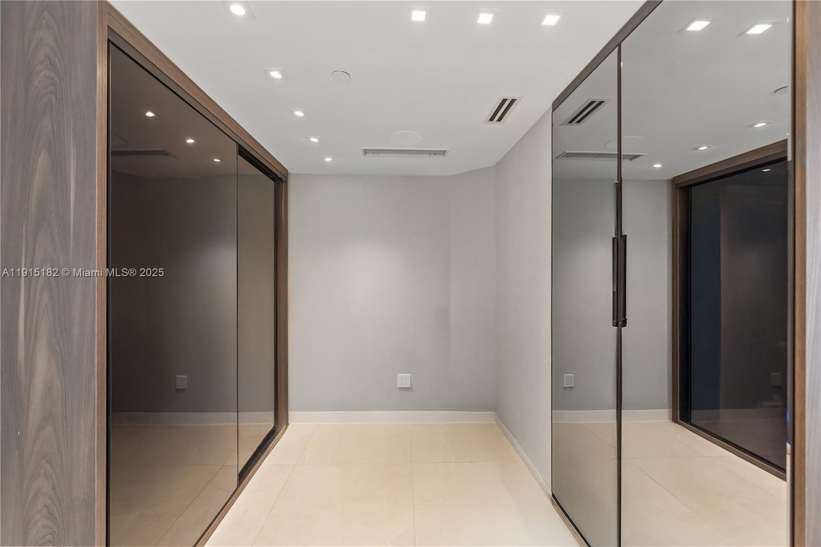 4779 Collins Ave #802/803 Miami Beach, FL 33140