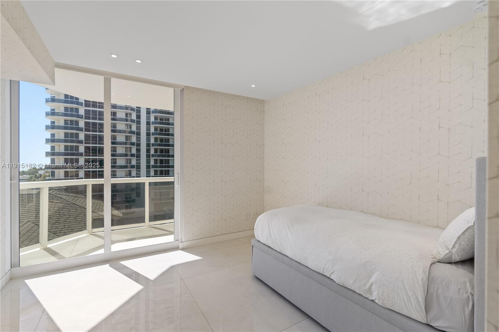 4779 Collins Ave #802/803 Miami Beach, FL 33140