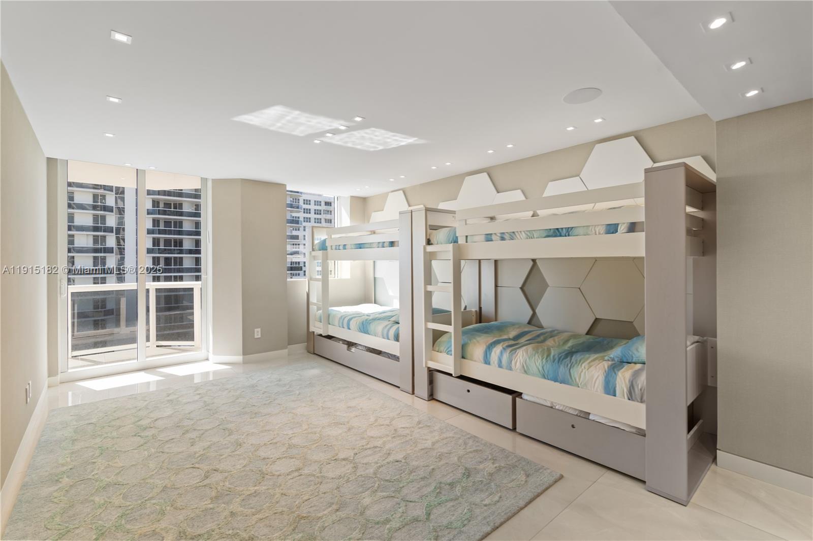 4779 Collins Ave #802/803 Miami Beach, FL 33140