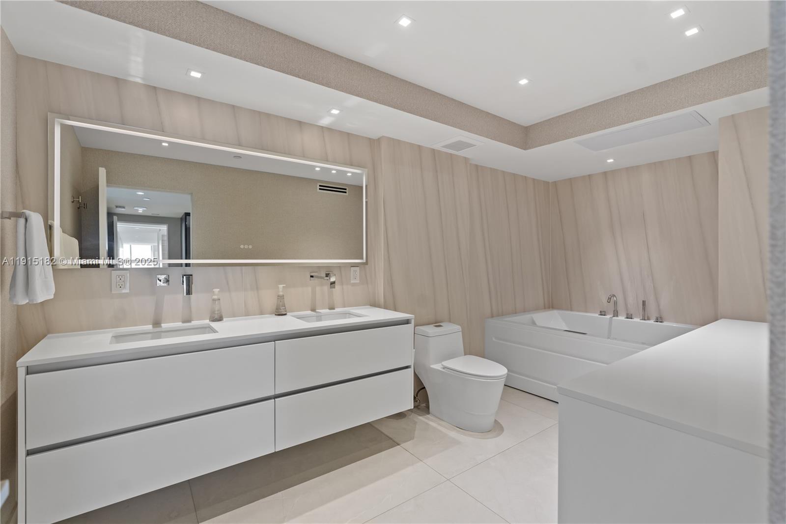 4779 Collins Ave #802/803 Miami Beach, FL 33140