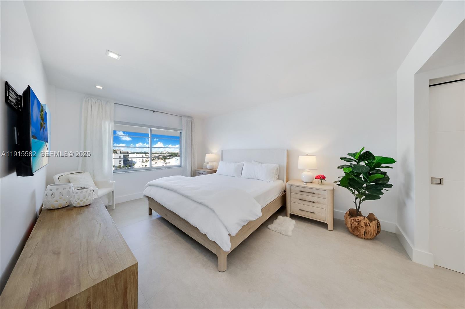 1450 Lincoln Rd #1003 Miami Beach, FL 33139