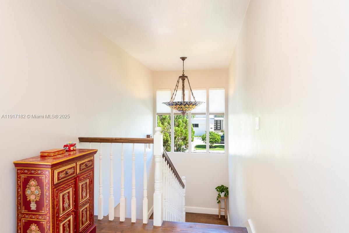 9400 E Broadview Dr Bay Harbor Islands, FL 33154