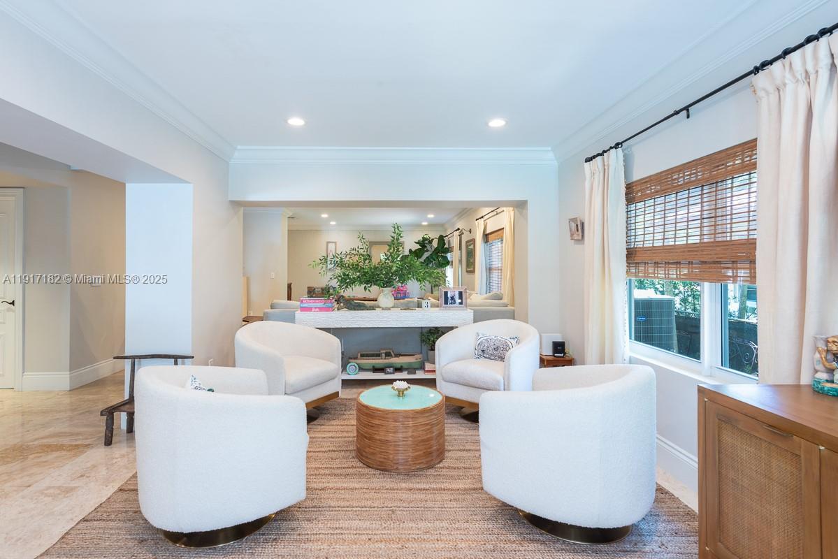 9400 E Broadview Dr Bay Harbor Islands, FL 33154