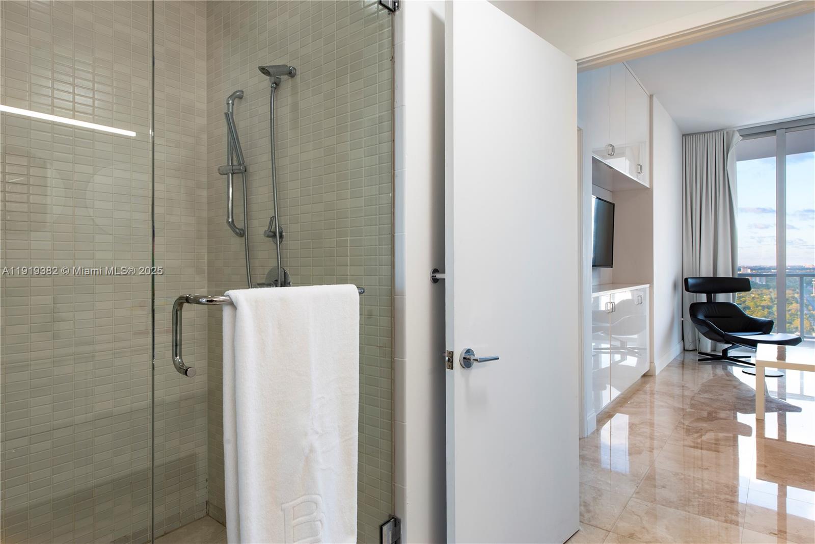 3470 E Coast Ave #H2504 Miami, FL 33137