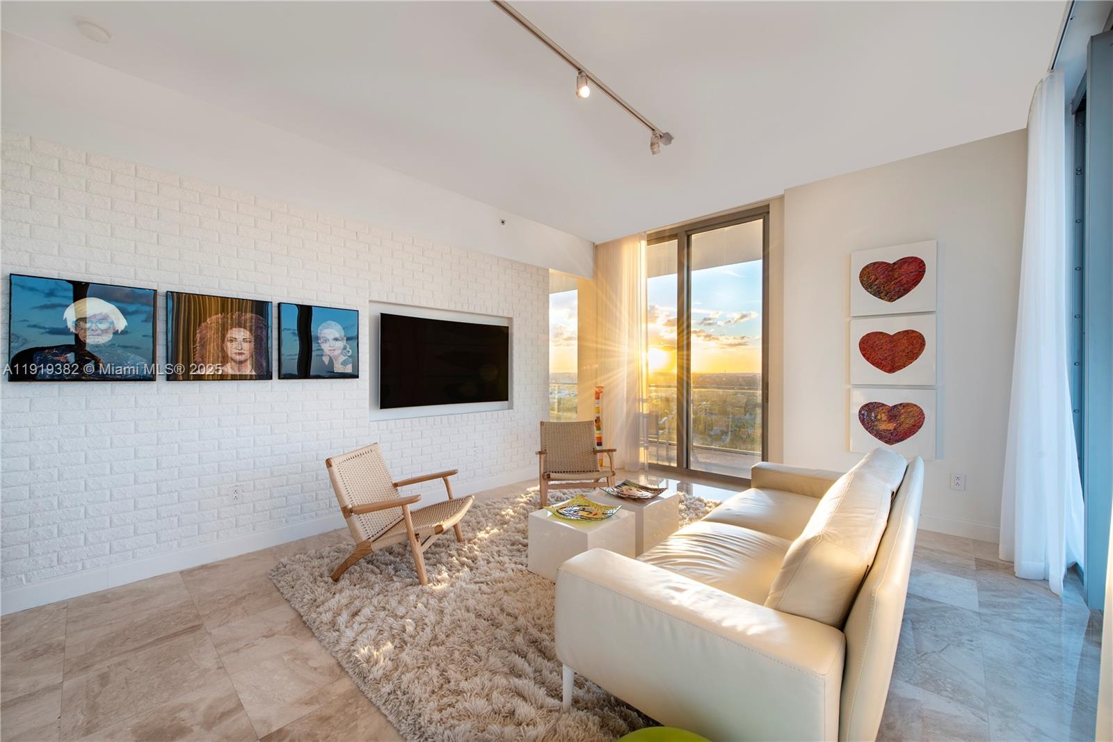 3470 E Coast Ave #H2504 Miami, FL 33137