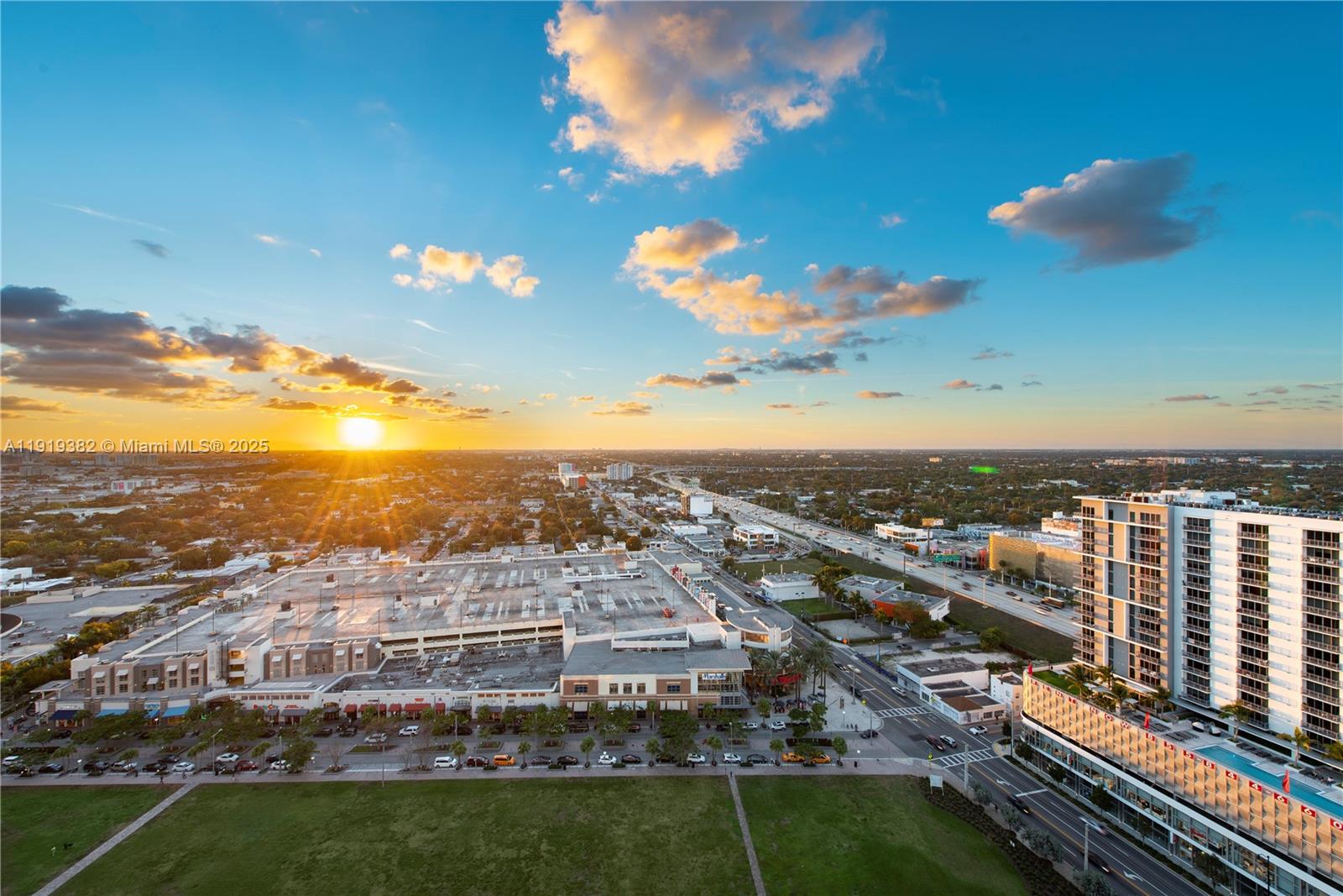 3470 E Coast Ave #H2504 Miami, FL 33137