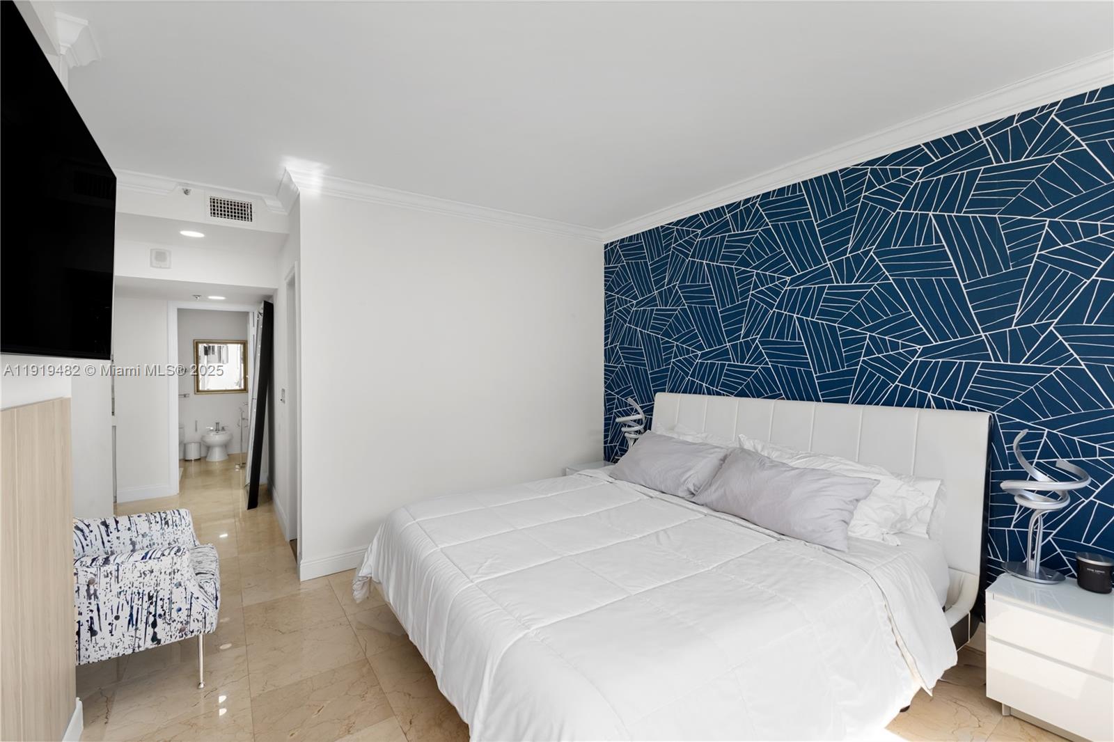 520 Brickell Key Dr #A1207 Miami, FL 33131