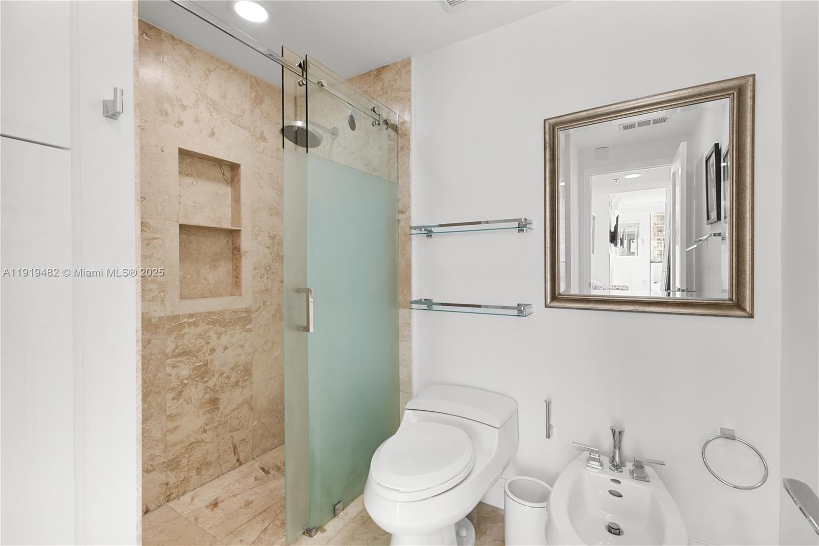 520 Brickell Key Dr #A1207 Miami, FL 33131