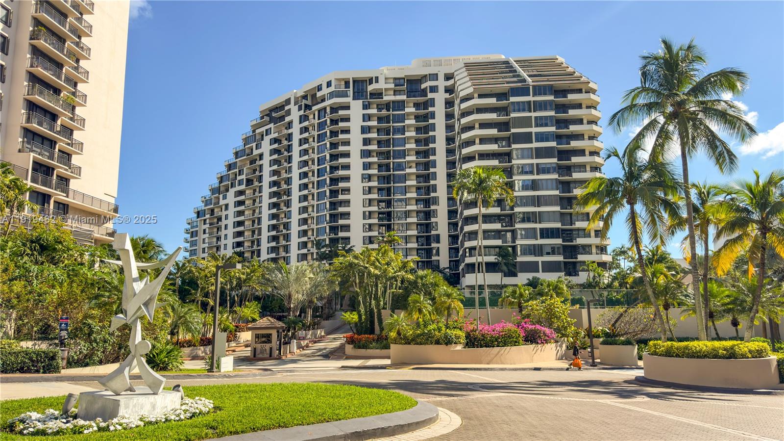 520 Brickell Key Dr #A1207 Miami, FL 33131