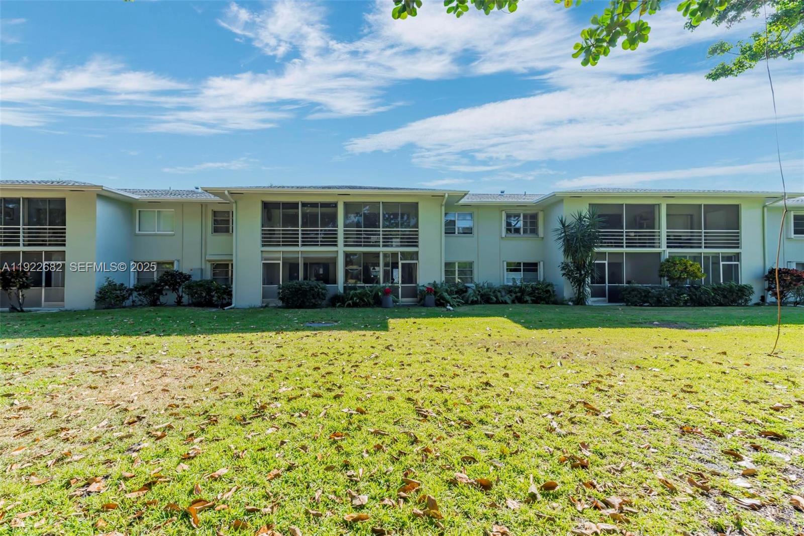 2300 SW 22nd Ave #109 Delray Beach, FL 33445