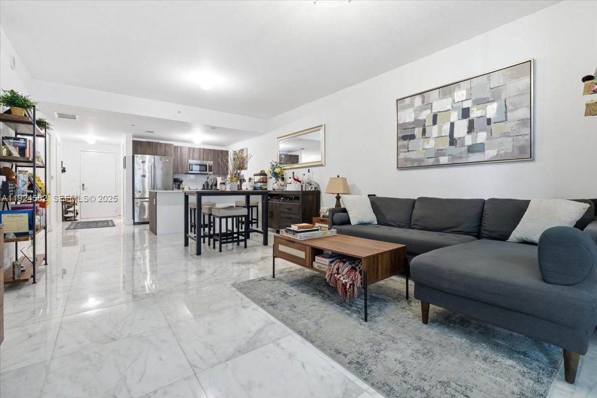 488 NE 18th St #1806 Miami, FL 33132