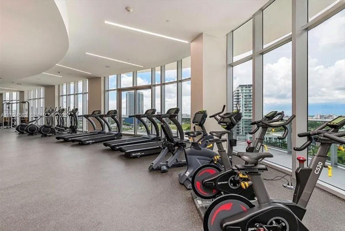 488 NE 18th St #1806 Miami, FL 33132