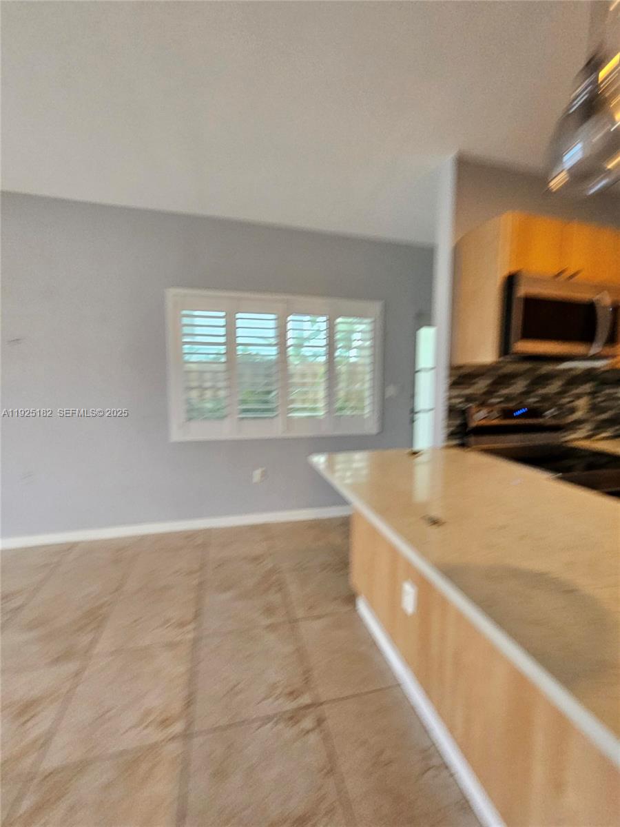 6905 Bay Dr #16 Miami Beach, FL 33141