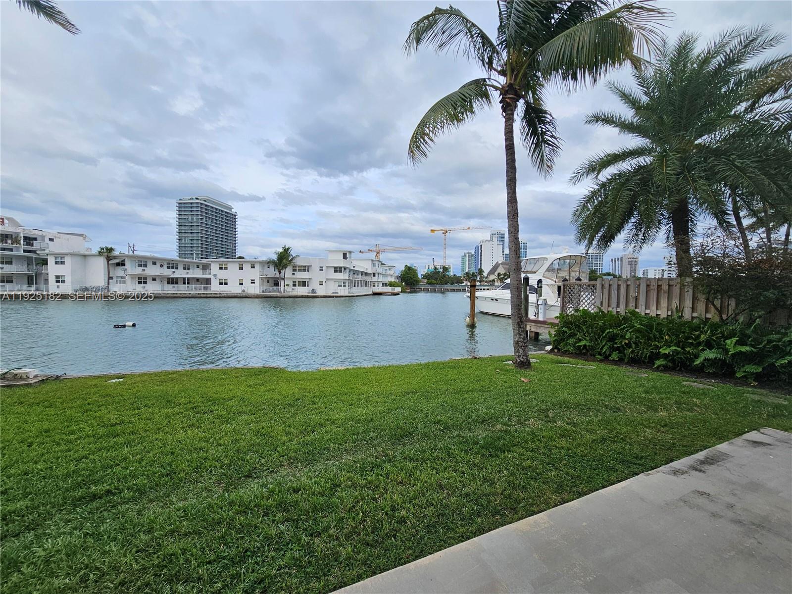 6905 Bay Dr #16 Miami Beach, FL 33141