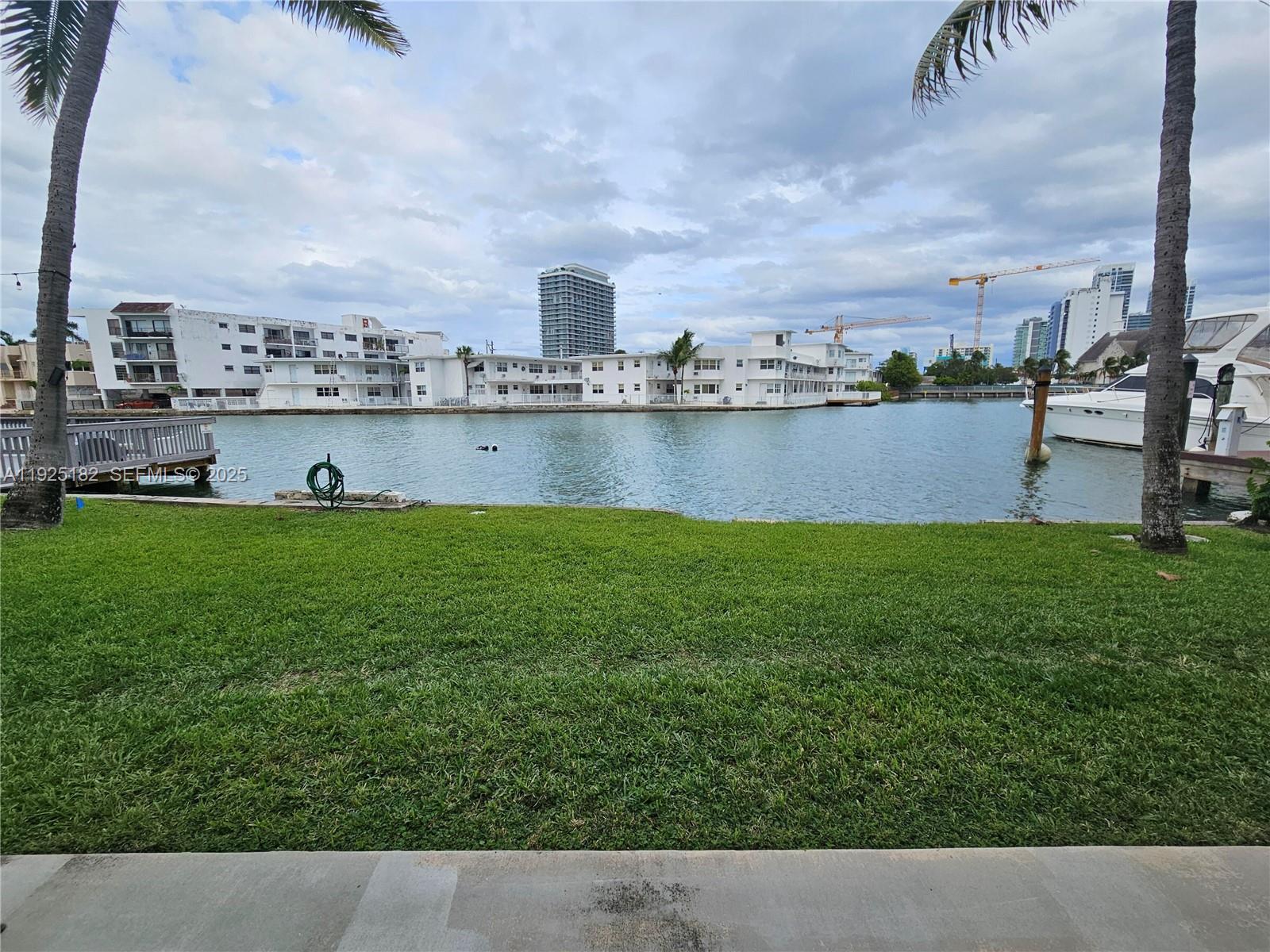 6905 Bay Dr #16 Miami Beach, FL 33141