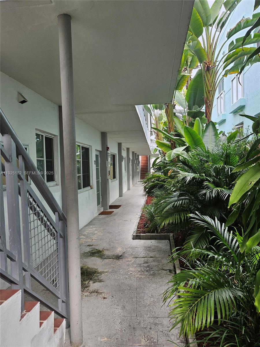 6905 Bay Dr #16 Miami Beach, FL 33141