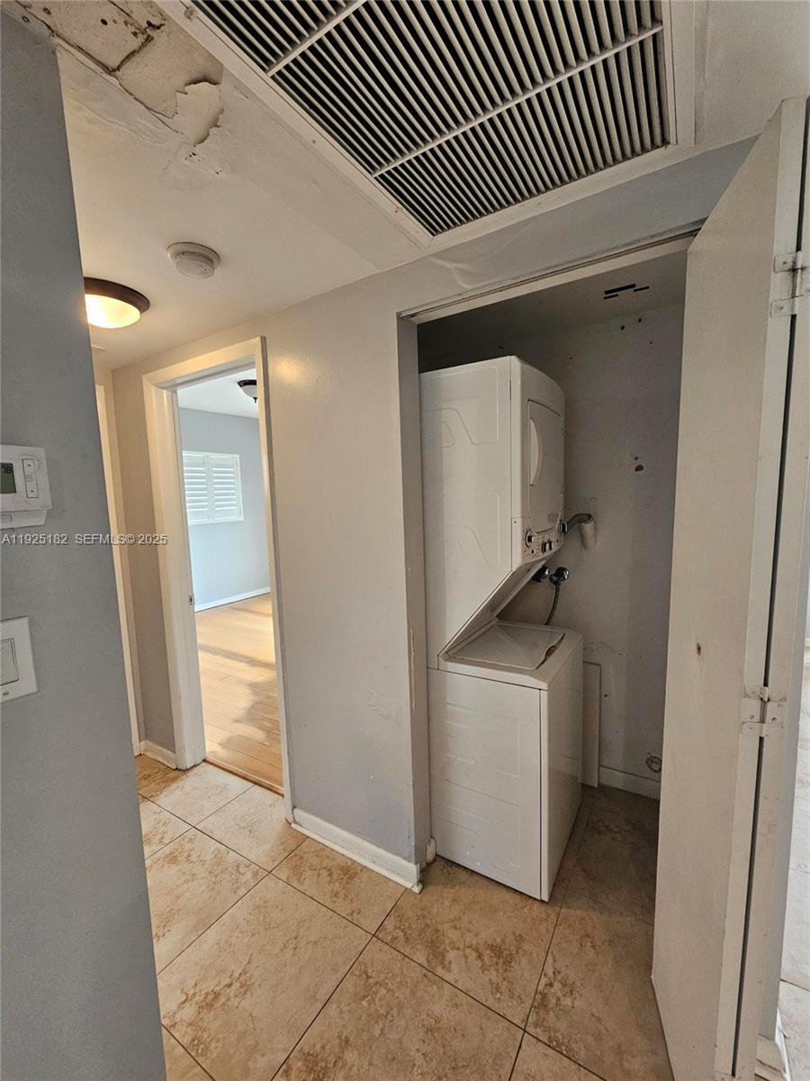 6905 Bay Dr #16 Miami Beach, FL 33141