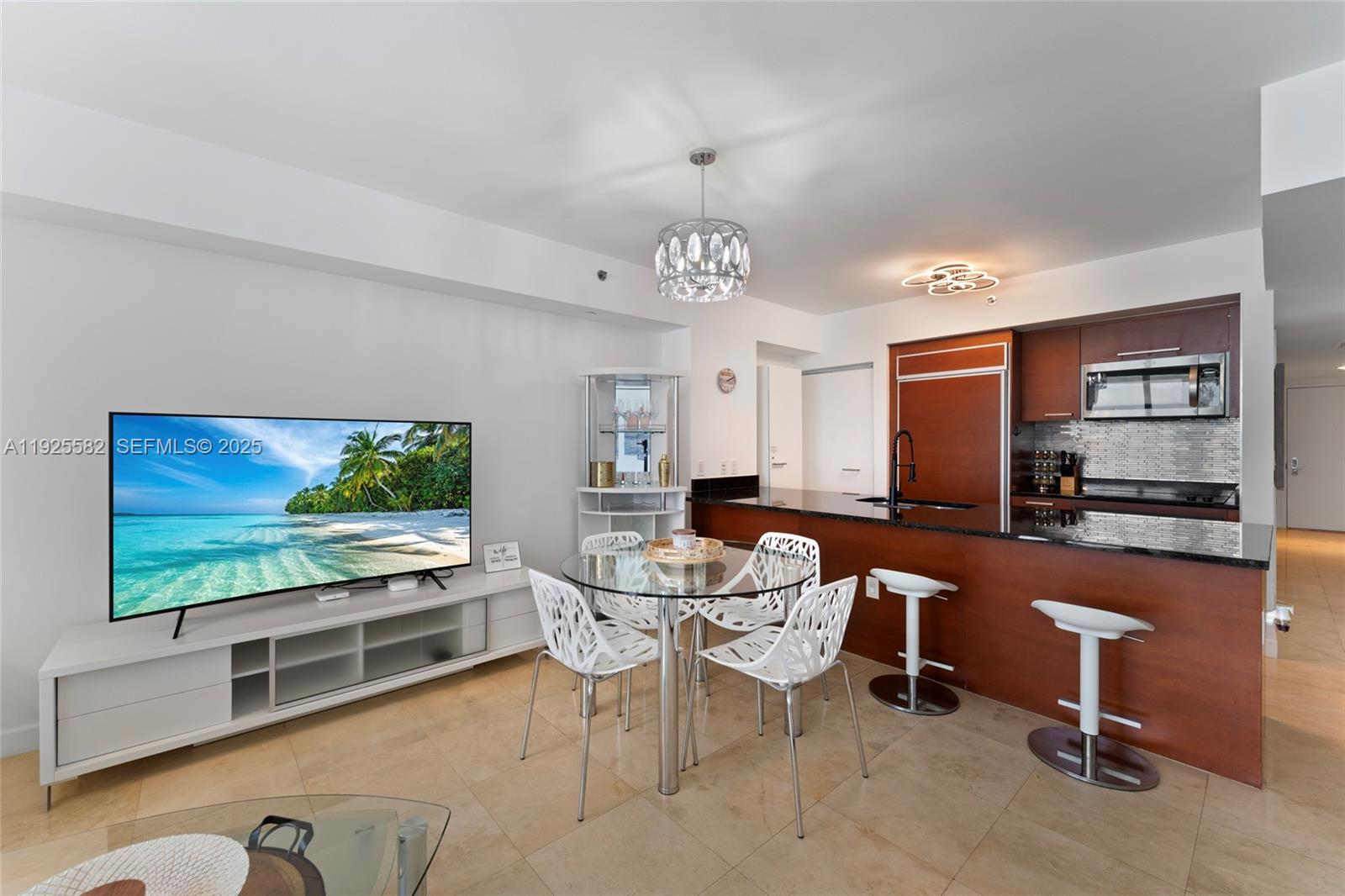 1830 S Ocean Dr #1612 Hallandale Beach, FL 33009