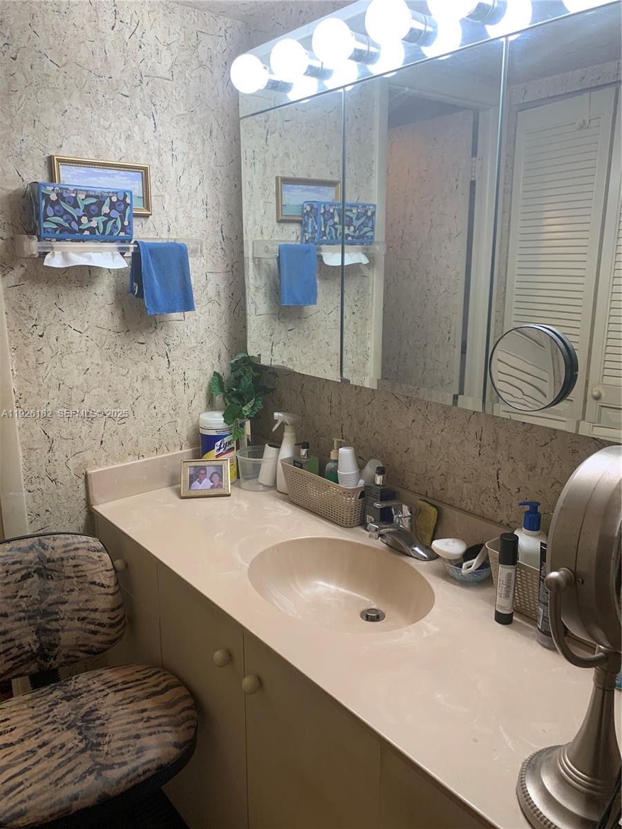 1400 Saint Charles #505 Pembroke Pines, FL 33026