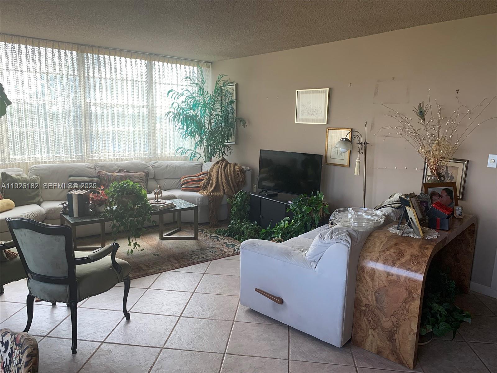 1400 Saint Charles #505 Pembroke Pines, FL 33026