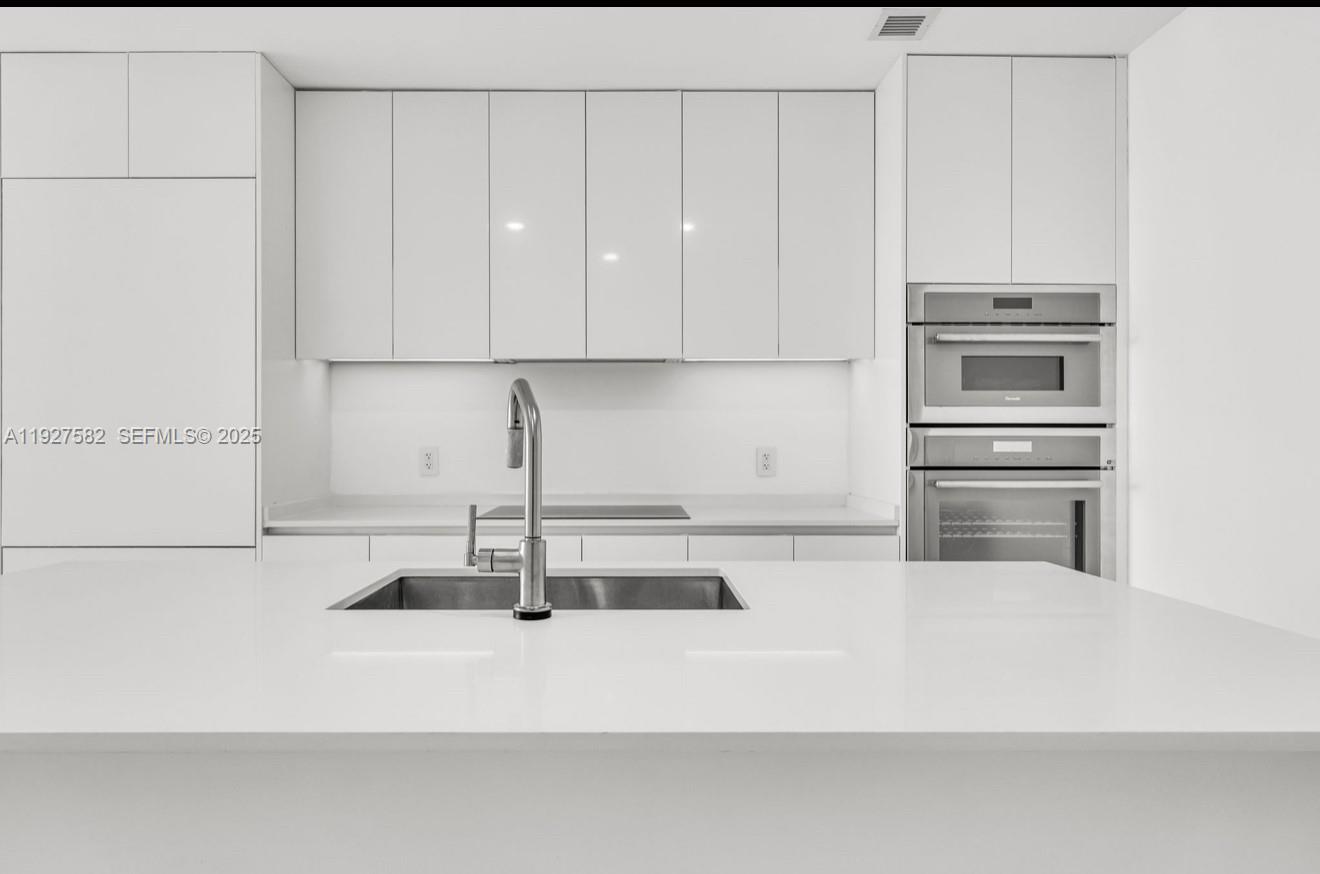 700 NE 24th St #3803 Miami, FL 33137