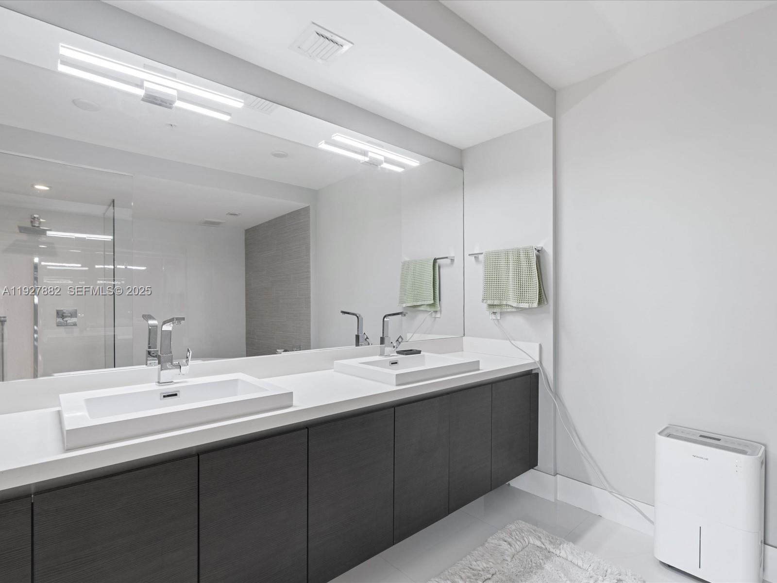 300 Sunny Isles Blvd #4-1405 Sunny Isles Beach, FL 33160