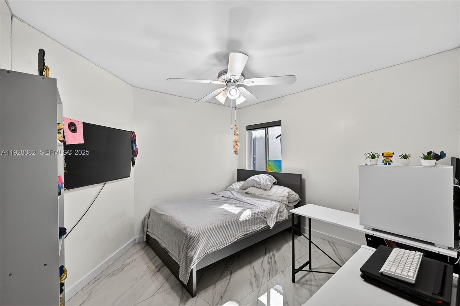 720 Rock Hl Ave Davie, FL 33325