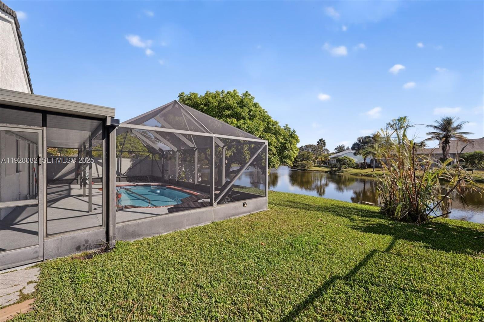 720 Rock Hl Ave Davie, FL 33325